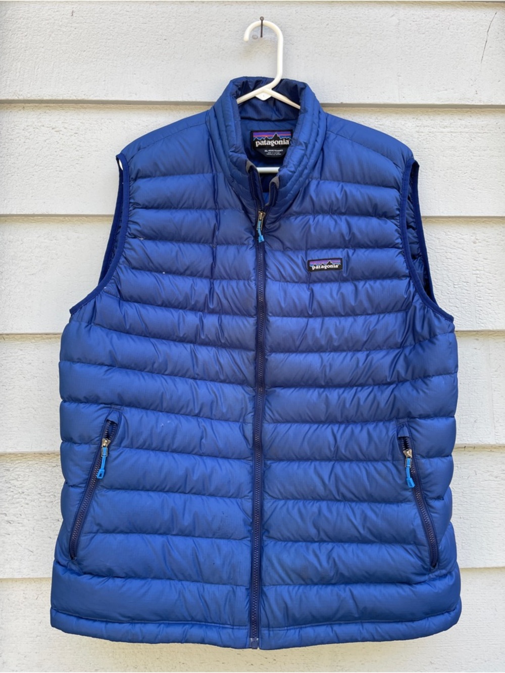 Patagonia Down Vest, Men’s Size XL, Navy Blue